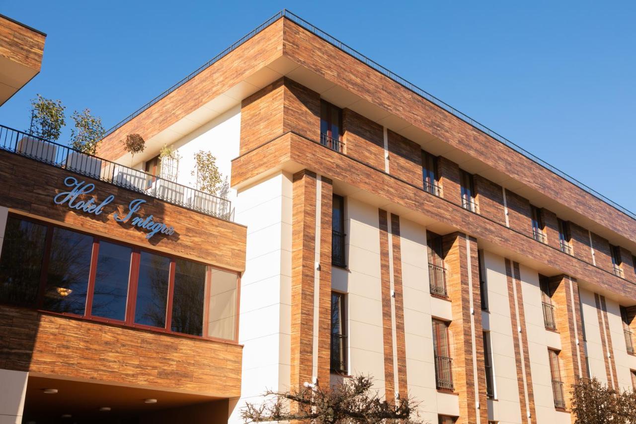 Hotel Integra באניה לוקה מראה חיצוני תמונה