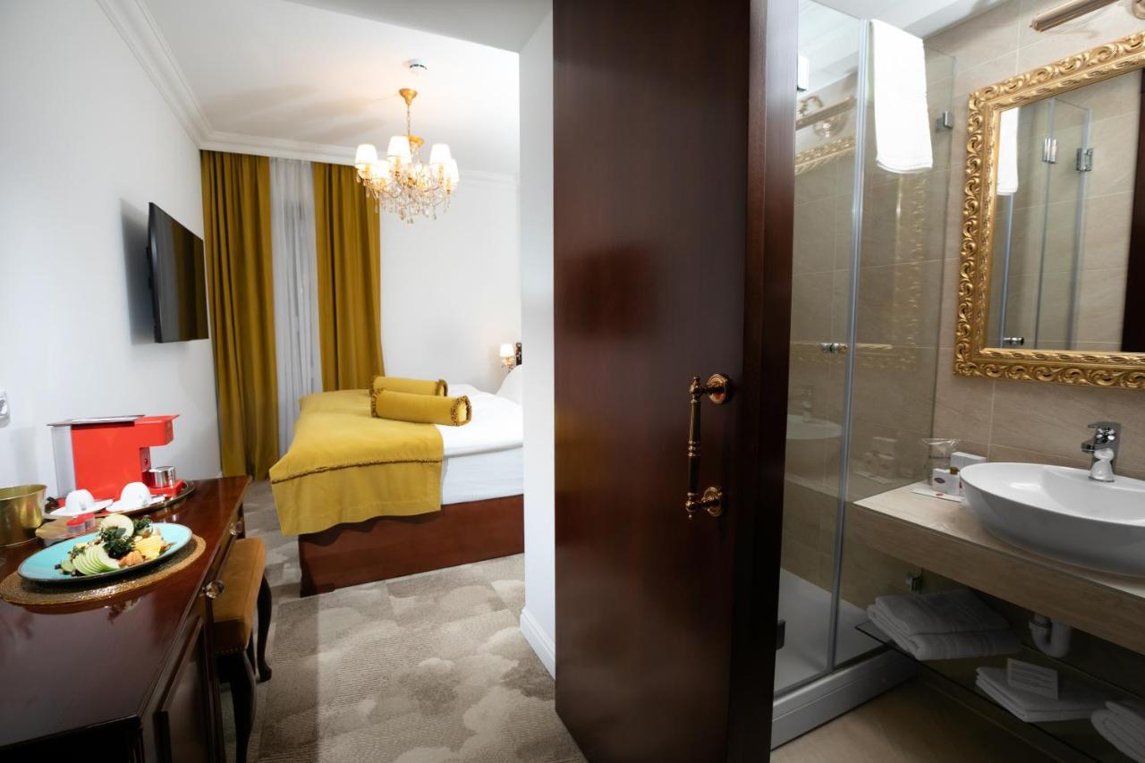 Hotel Integra באניה לוקה מראה חיצוני תמונה