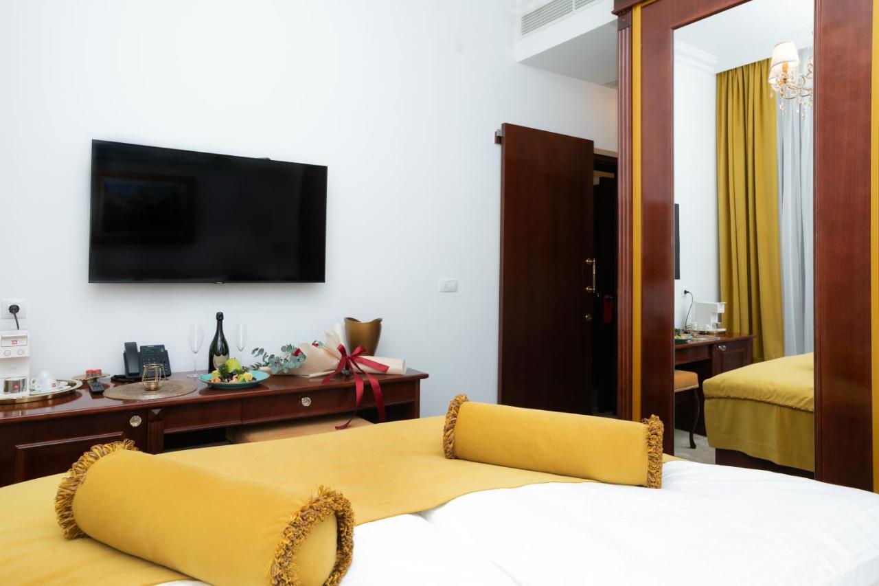 Hotel Integra באניה לוקה מראה חיצוני תמונה